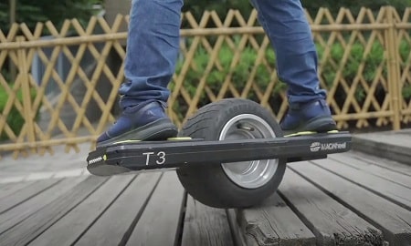Best Onewheel Knockoff: The One That Beats Them All