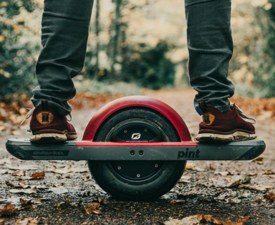 onewheel pint with red fender
